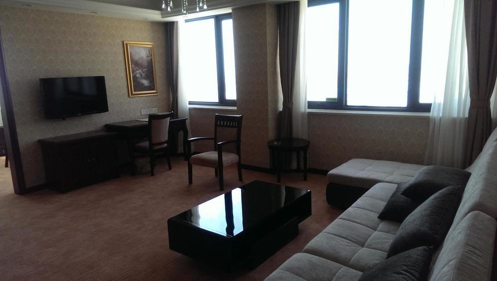 Vienna Hotel Sh Fengxian Nanqiao Jinhai Road Shanghái Exterior foto