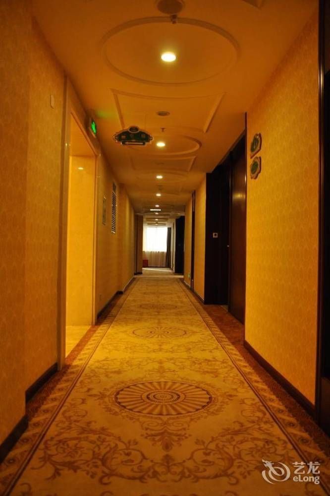 Vienna Hotel Sh Fengxian Nanqiao Jinhai Road Shanghái Exterior foto